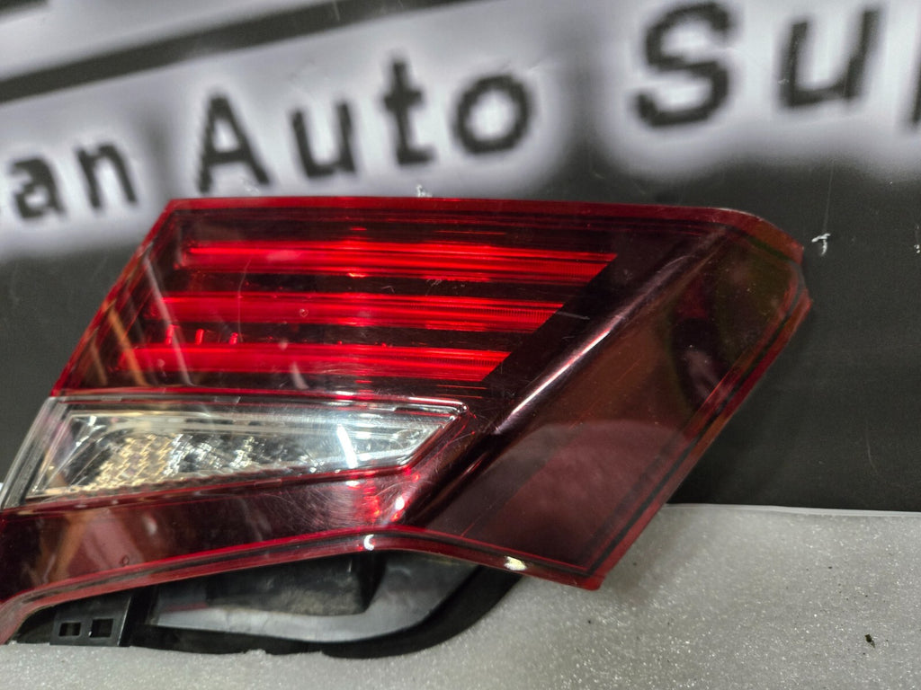 2016 2017 Honda Accord Sedan Rear Right Trunk Tail Light Lamp 34150-T2A-A21 OEM