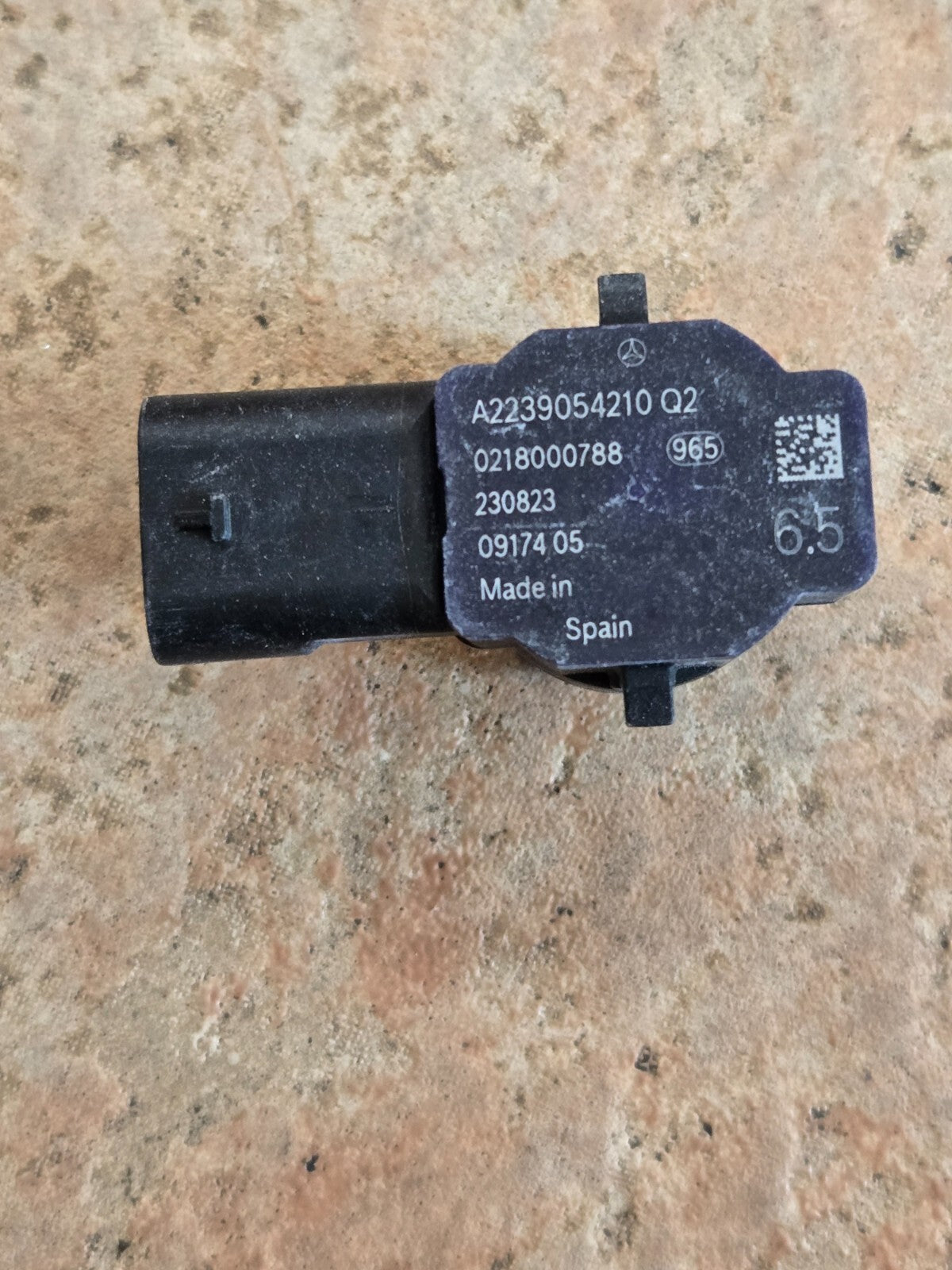 Mercedes-Benz PDC Parking Sensor Color Gloss Black OEM A2239054210 Q2