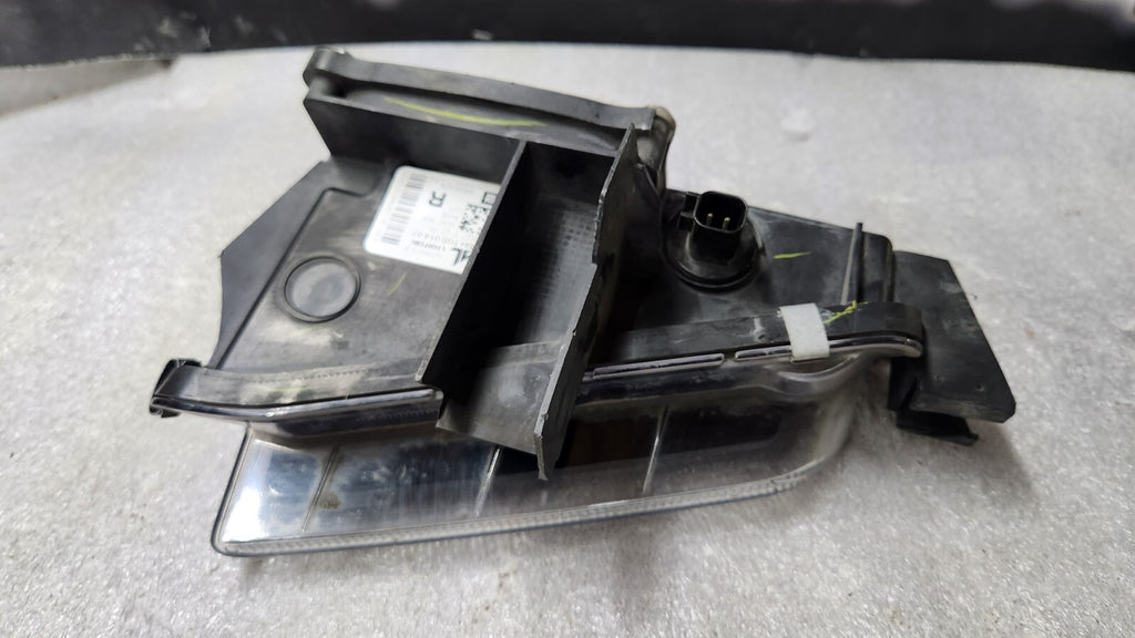 Chevrolet Camaro 2016 2017 2018 RH Right Daytime Running Light OEM 84041478