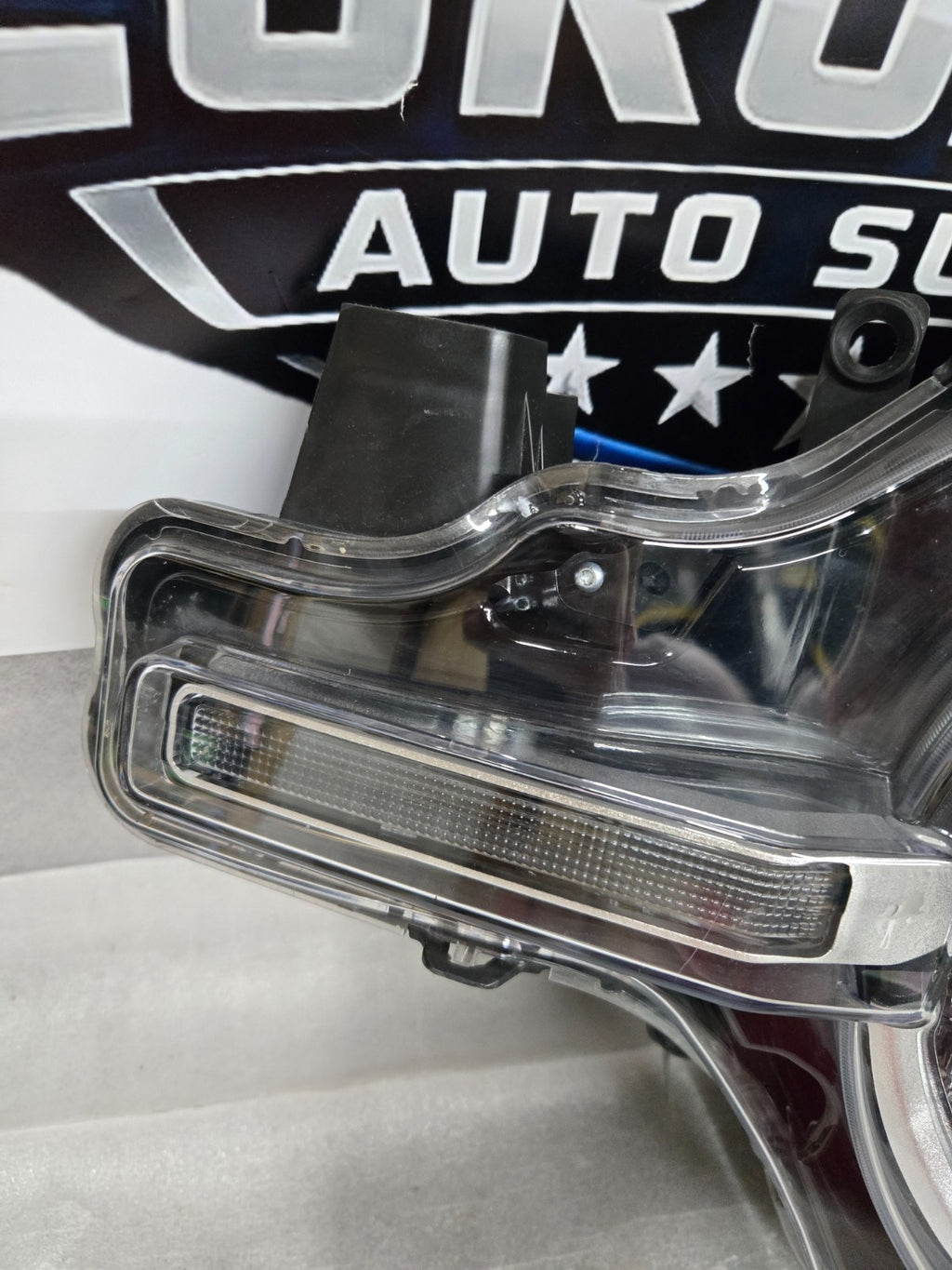 Perfect! 2021-2024 Ford Bronco LED w/o Signature Headlight Left Driver Side OEM
