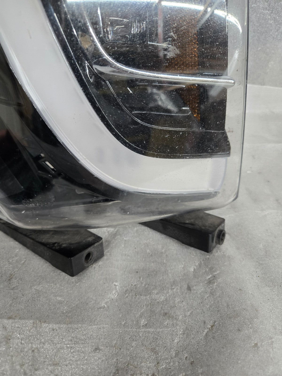 ⭕ 2016-2020 Tesla Model X Front Passenger Side Fog Light Lamp Right 1034327-00-C