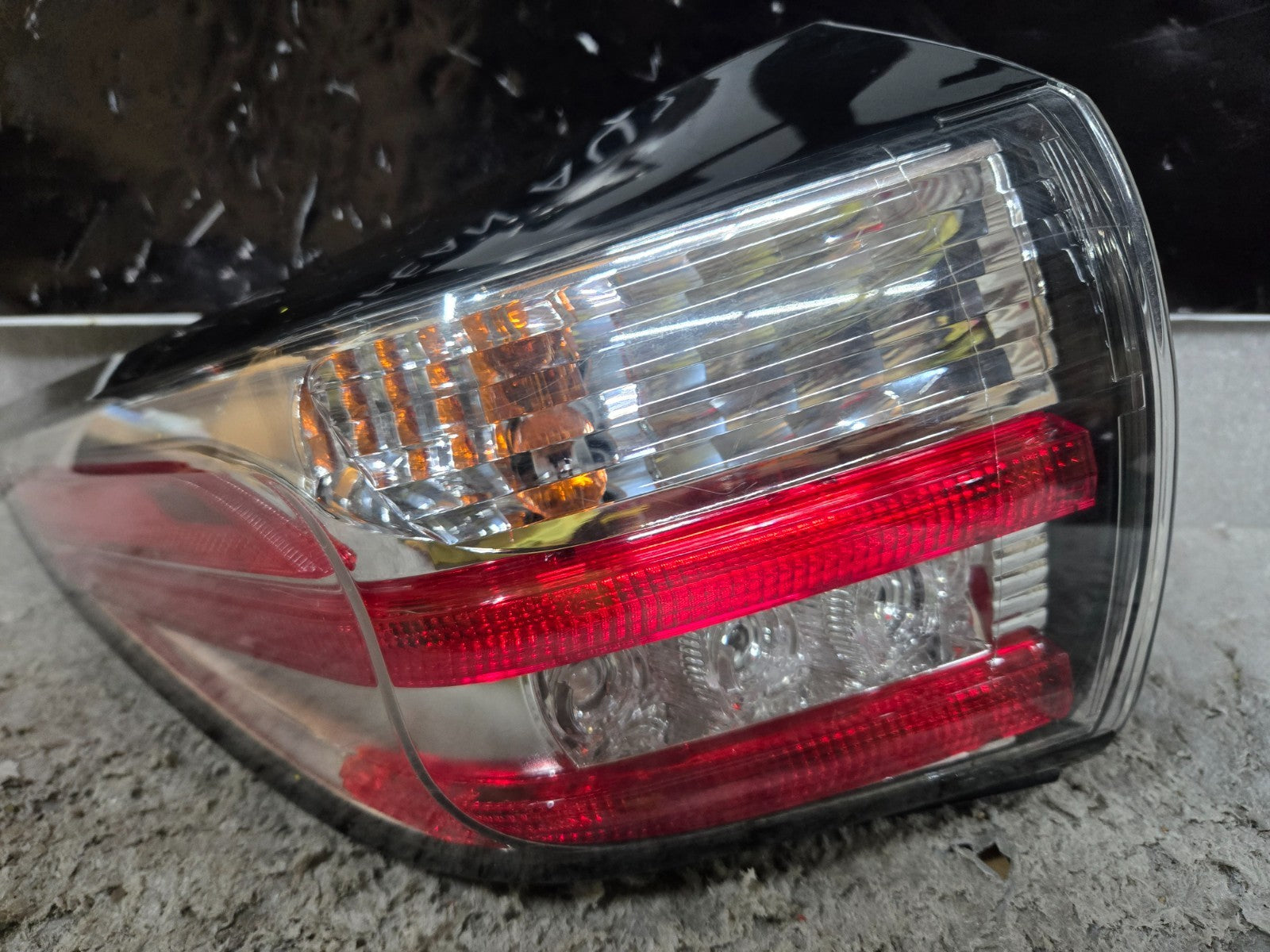 2015-2018 NISSAN MURANO TAIL LIGHT ASSEMBLY LEFT LH DRIVER SIDE OEM