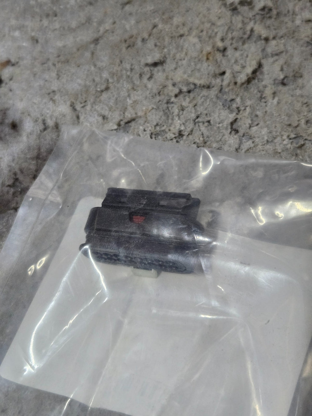 BMW 3 G20 Socket Housing PLUG CONNECTOR 7622806 12527622806 OEM