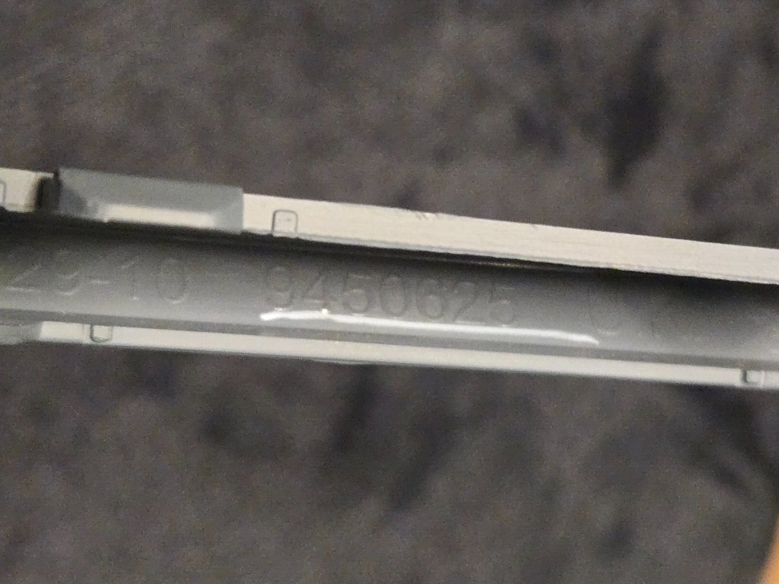 Genuine Mini Cooper JCW One F55 F56 F57 BUMPER TRIM FRONT CENTER 51115A3C8B7 OEM
