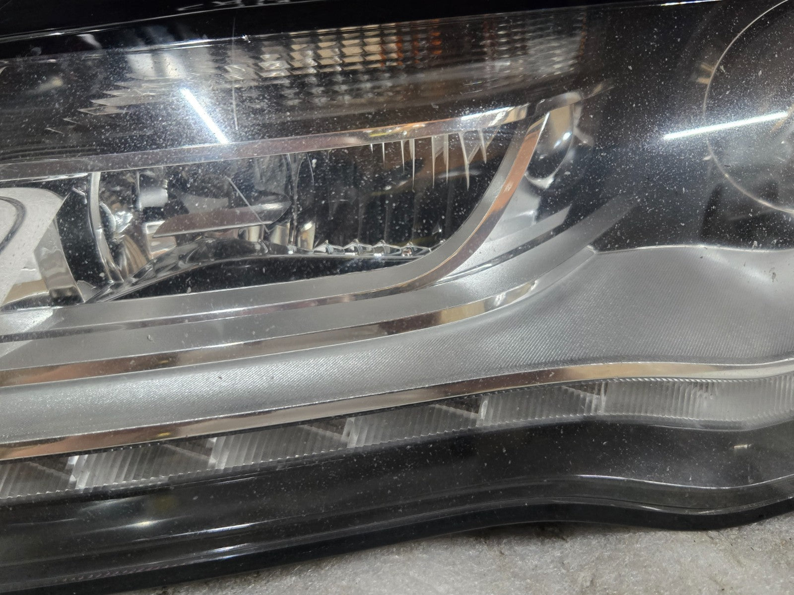 2012-2015 AUDI A7 LEFT LH DRIVER SIDE XENON HEADLIGHT COMPLETE OEM 4G8941005E