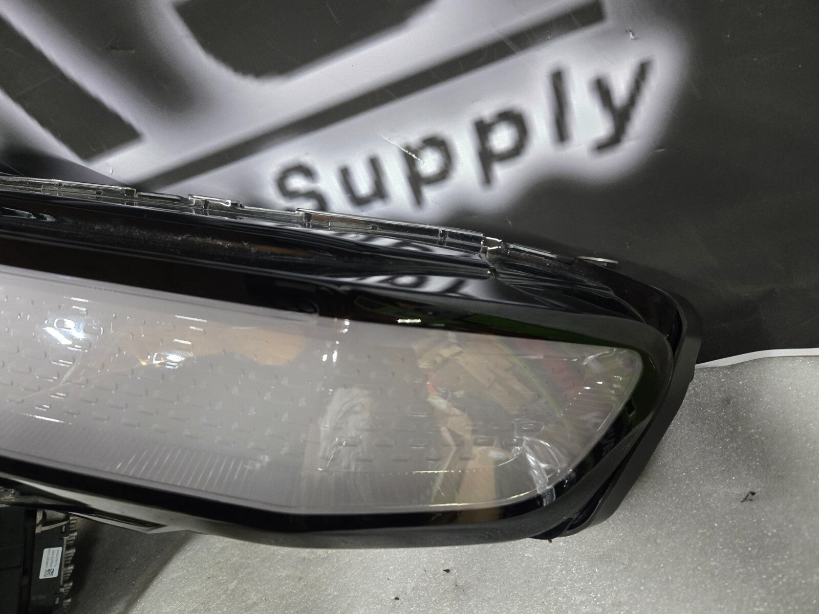 2022 2023 2024 Rivian R1T R1S Headlight LED LH Front Left Driver PT00000465P OEM