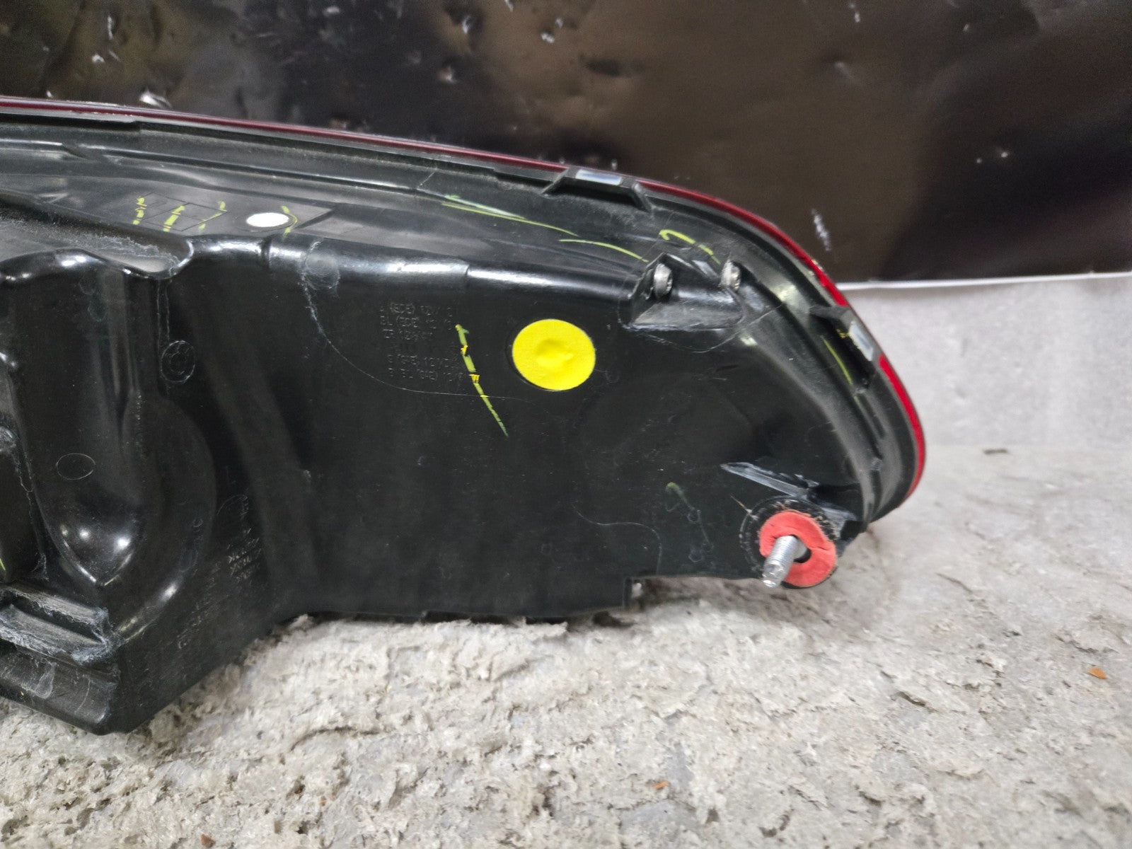 2019 - 2022 BMW X7 G07 REAR LEFT DRIVER SIDE OUTER TAILLIGHT LIGHT LAMP OEM L