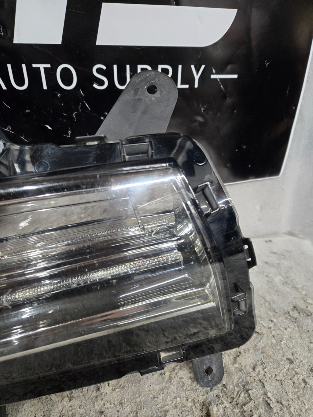 2015-2020 Cadillac Escalade LED Fog Light Left LH Driver Side OEM 84018690
