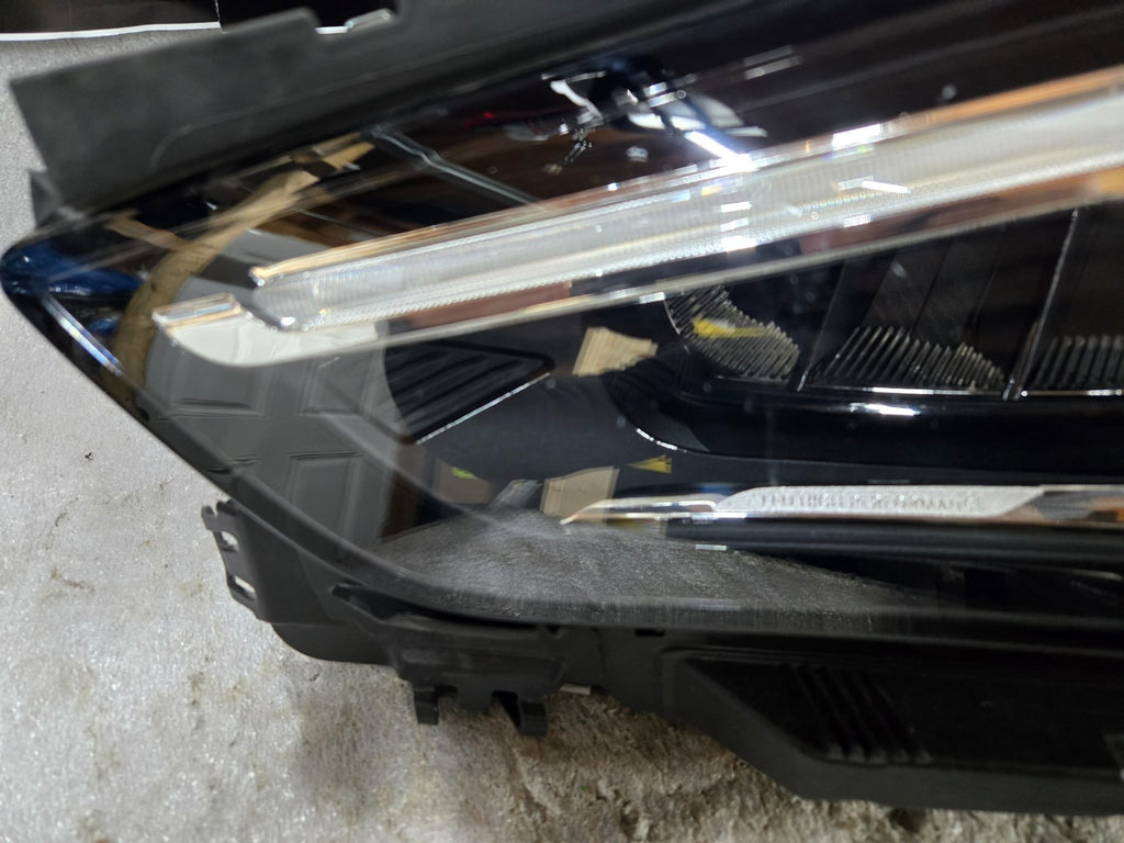 2024 2025 Mercedes-Benz CLE300 CLE450 LED Headlight Left LH Driver Side OEM
