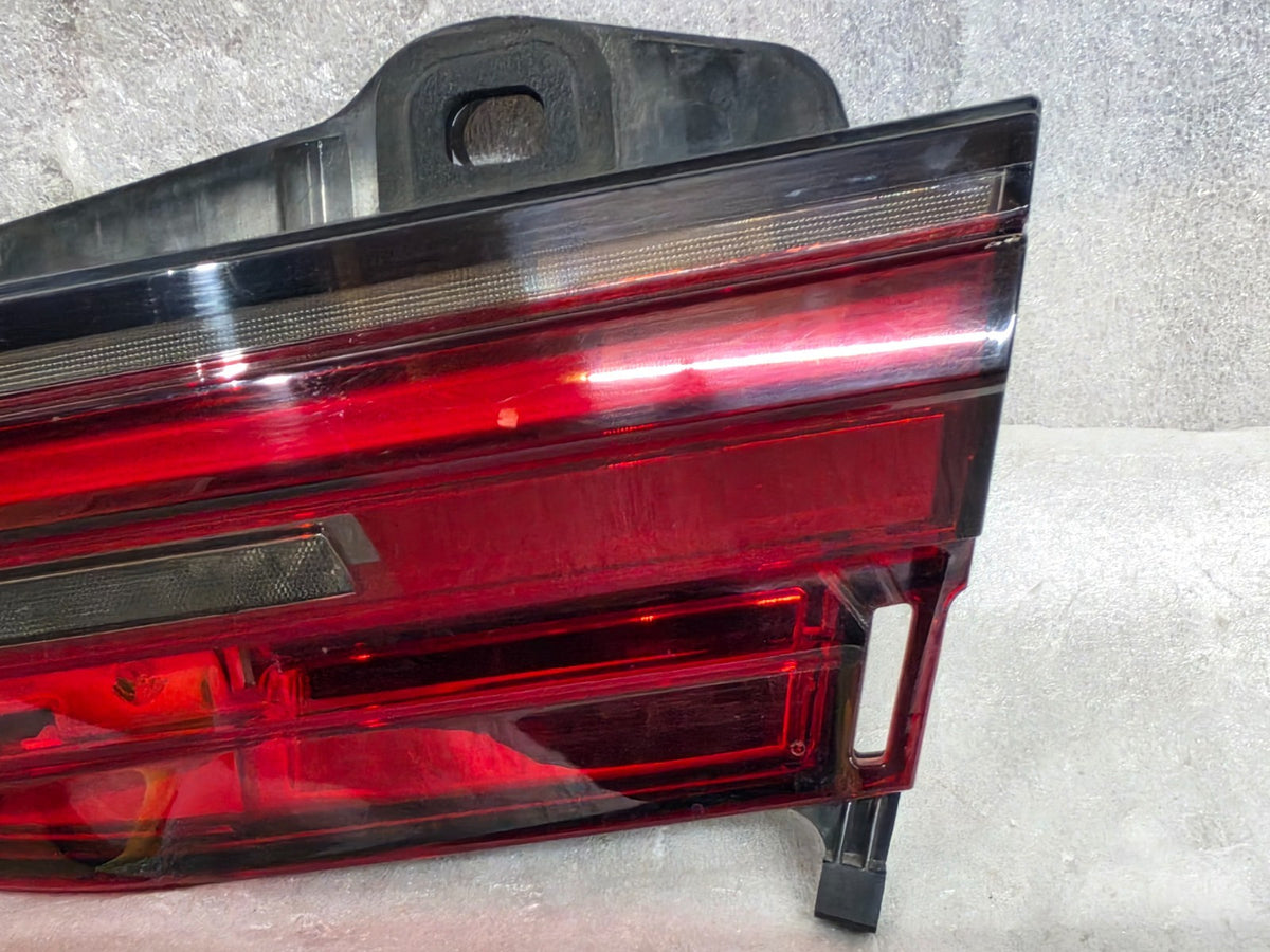 2020-2022 BMW 7 G11 G12 740 750 M760 ALPINA B7 TAIL LIGHT TRUNK LID RIGHT RH OEM