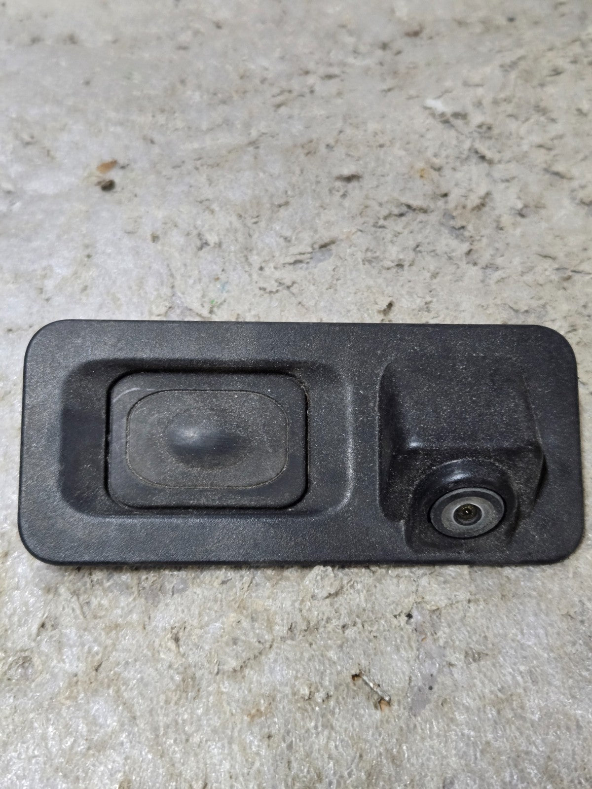 2017-20 Jaguar F-Pace Tailgate Release Handle Switch W/ Camera HK83432B10BB OEM