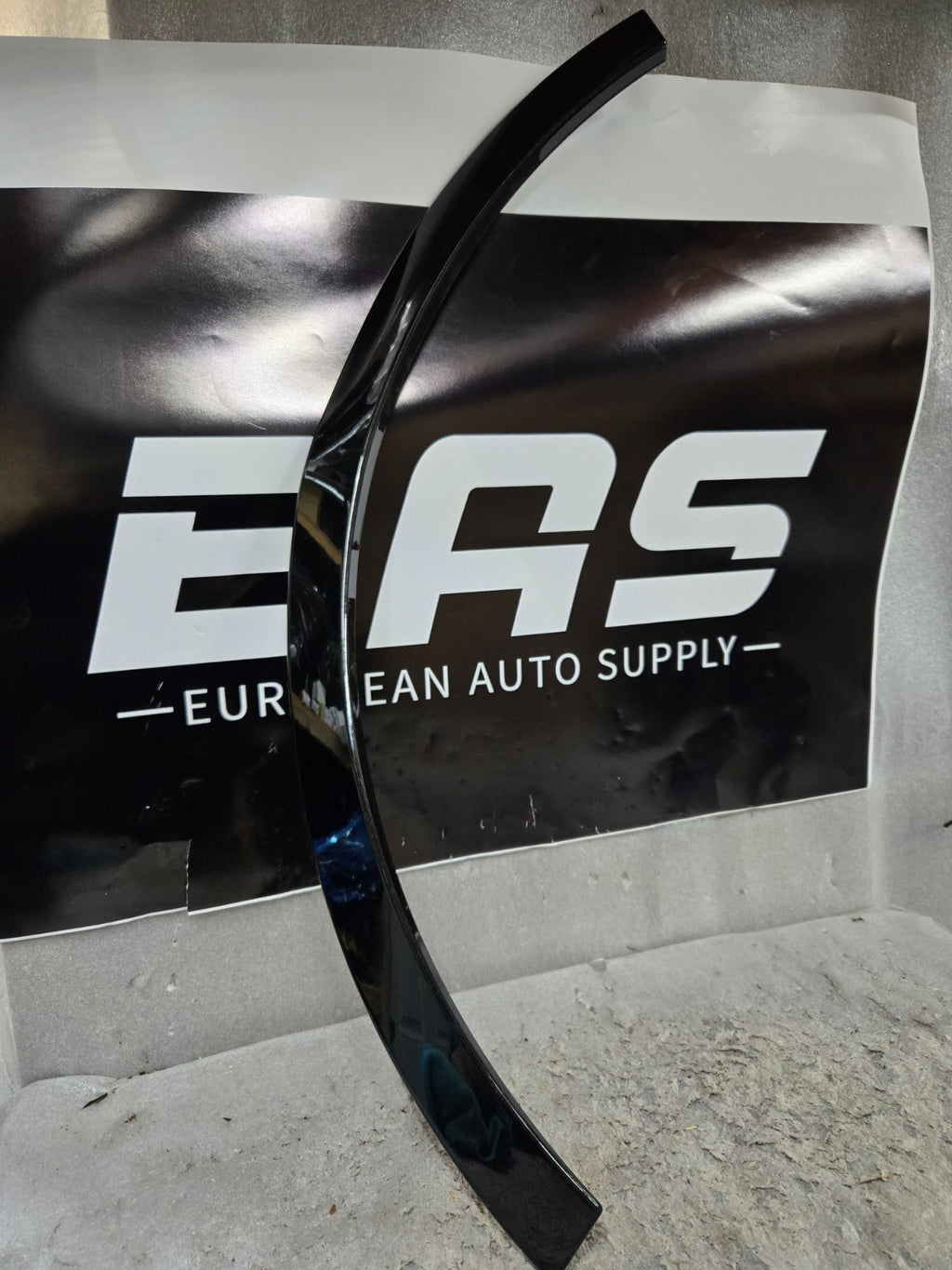 2015-2019 RANGE ROVER SPORT L494 FRONT RIGHT FENDER ARCH FACTORY OEM