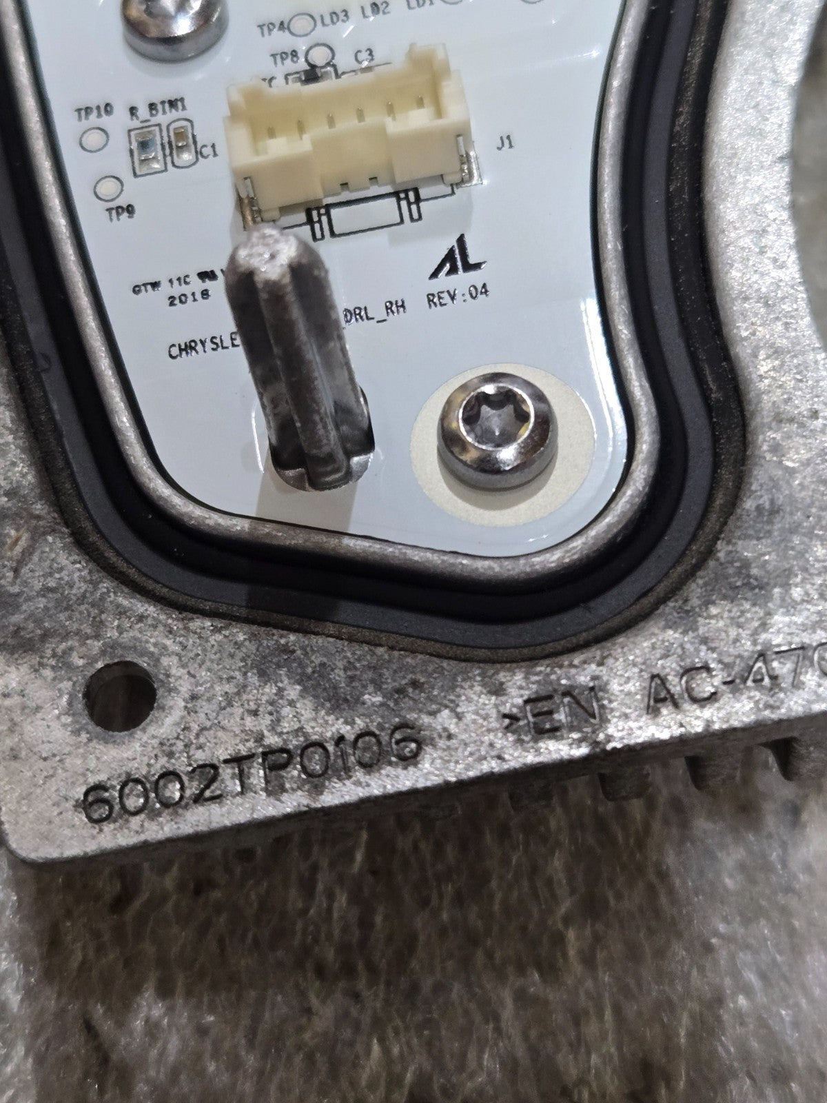 2017-2020 Chrysler Pacifica Right Light Diode Computer Control Unit Module OEM