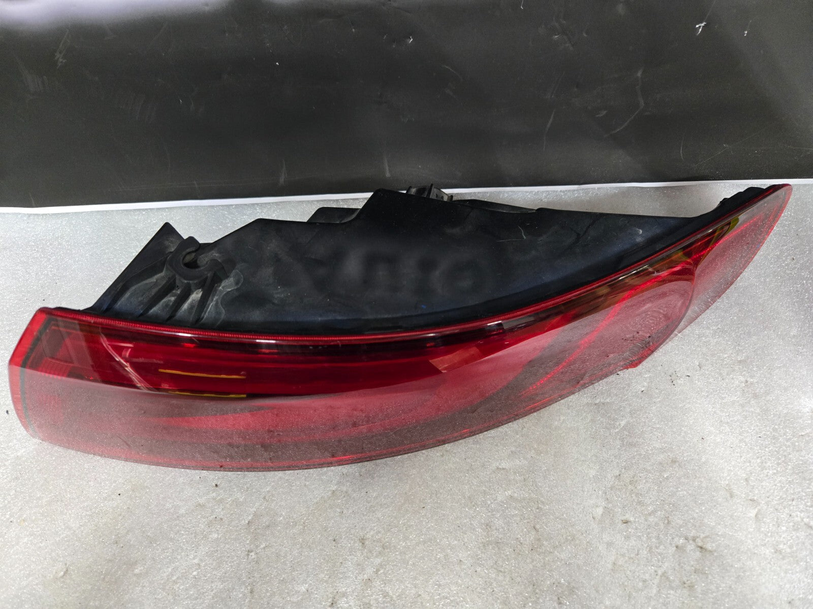 2017-2023 Alfa Romeo Giulia Right RH Passenger Rear Tail Light OEM 20690208