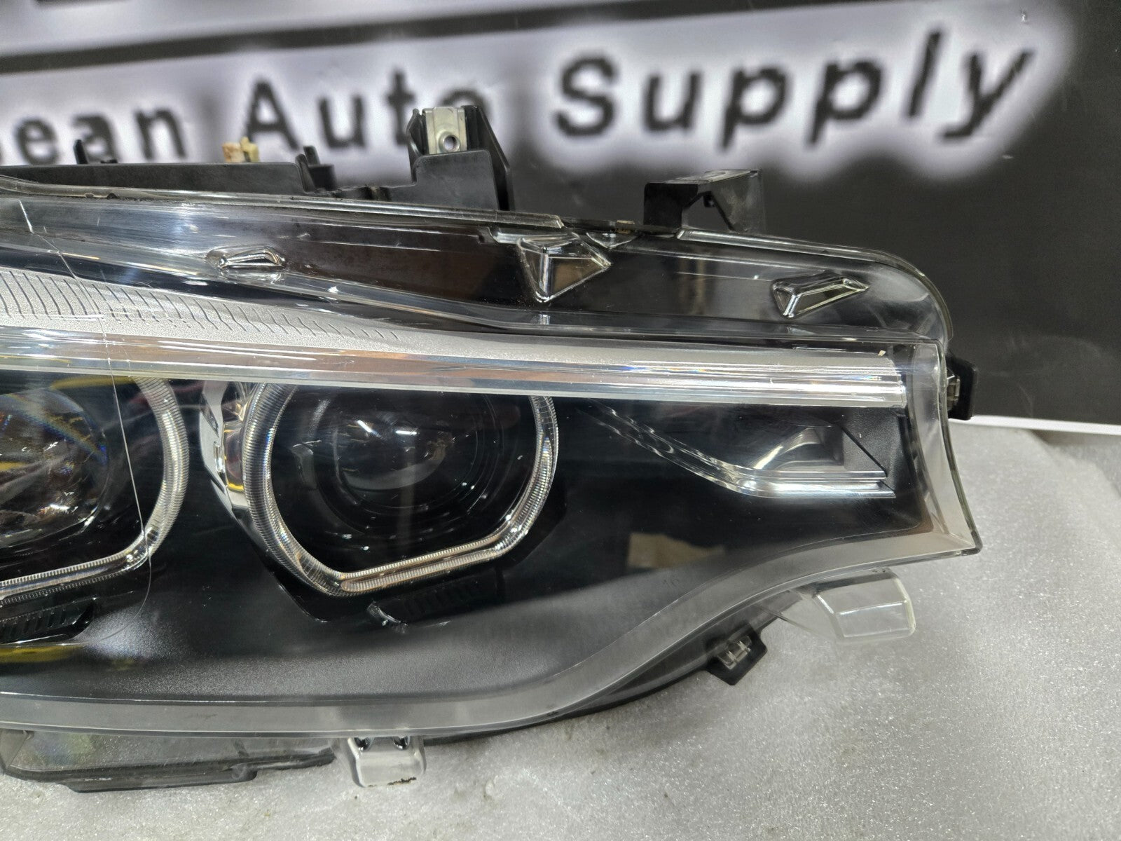 2018-2020 BMW F32 F36 F82 F80 M4 M3 Right RH Passenger LED Headlight OEM 7476210