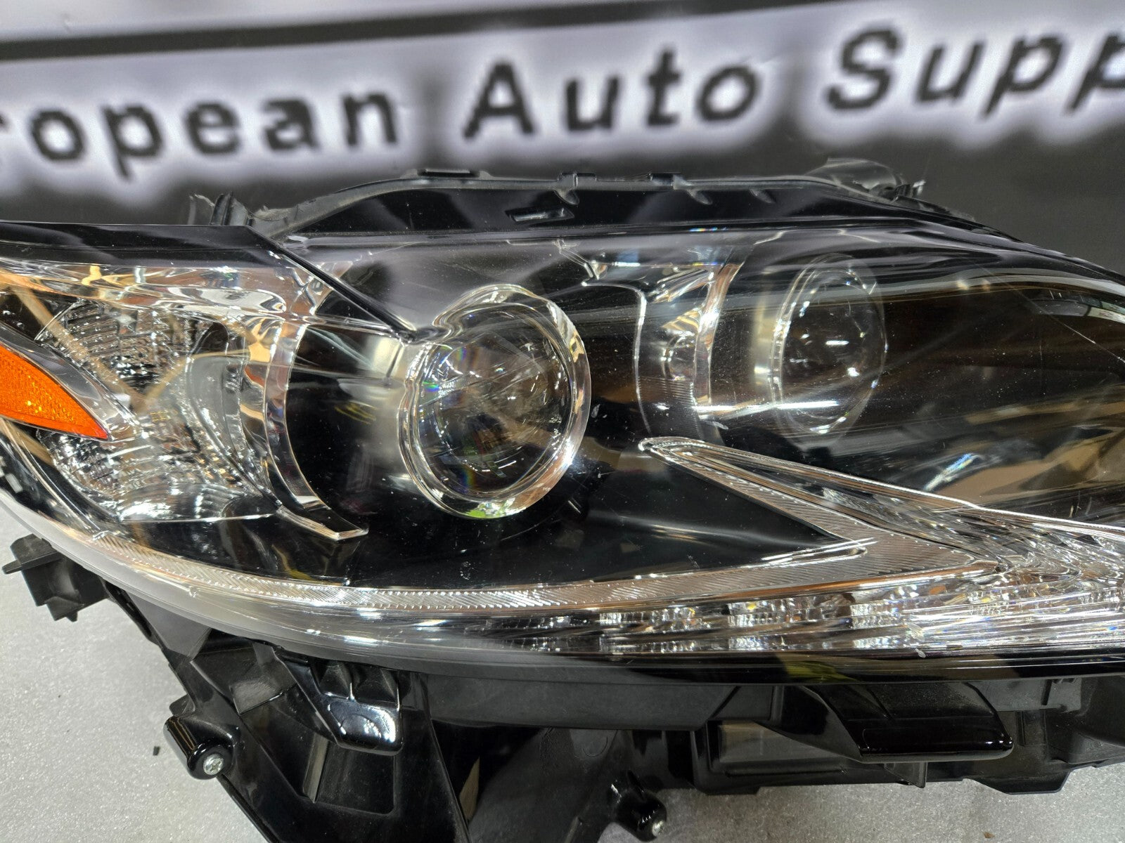 2016-2018 Lexus ES ES350 ES300h Dual Projector LED Headlight Right RH Side OEM