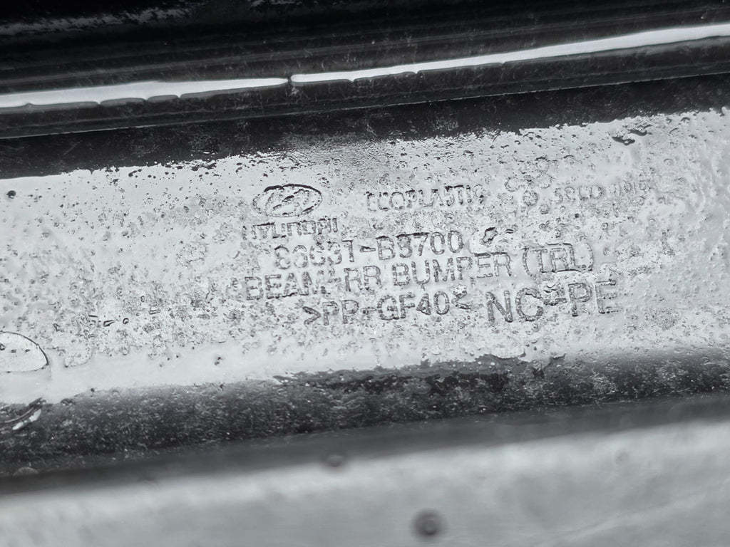 2017 2018 2019 HYUNDAI SANTA FE REAR BUMPER REINFORCEMENT BAR 86631-B8700 OEM