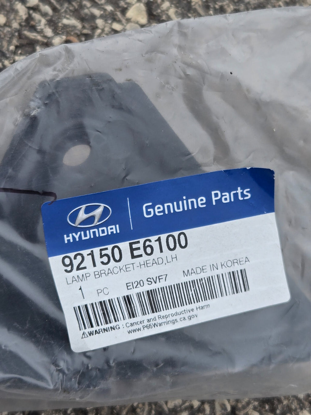 2016-2017 Hyundai Sonata Hybrid 92150-E6100 Headlight Lamp Bracket LH OEM