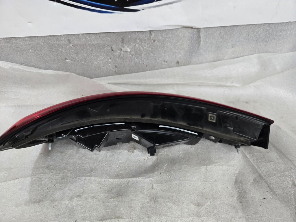 2016-2018 Audi Q3 Right RH Passenger Tail Light LED OEM 8U0945094AB *CHIP