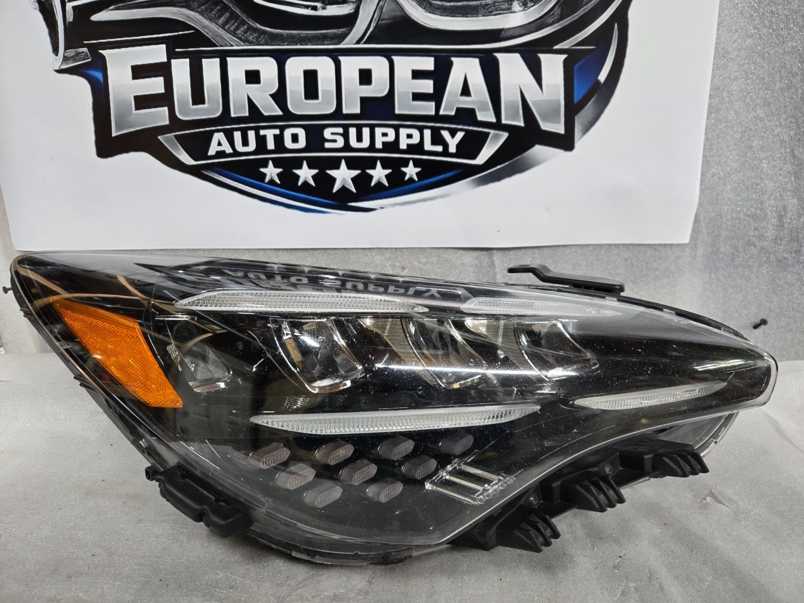 2018-2021 Kia Stinger Non-Adaptive LED Headlight RH Right Passenger OEM