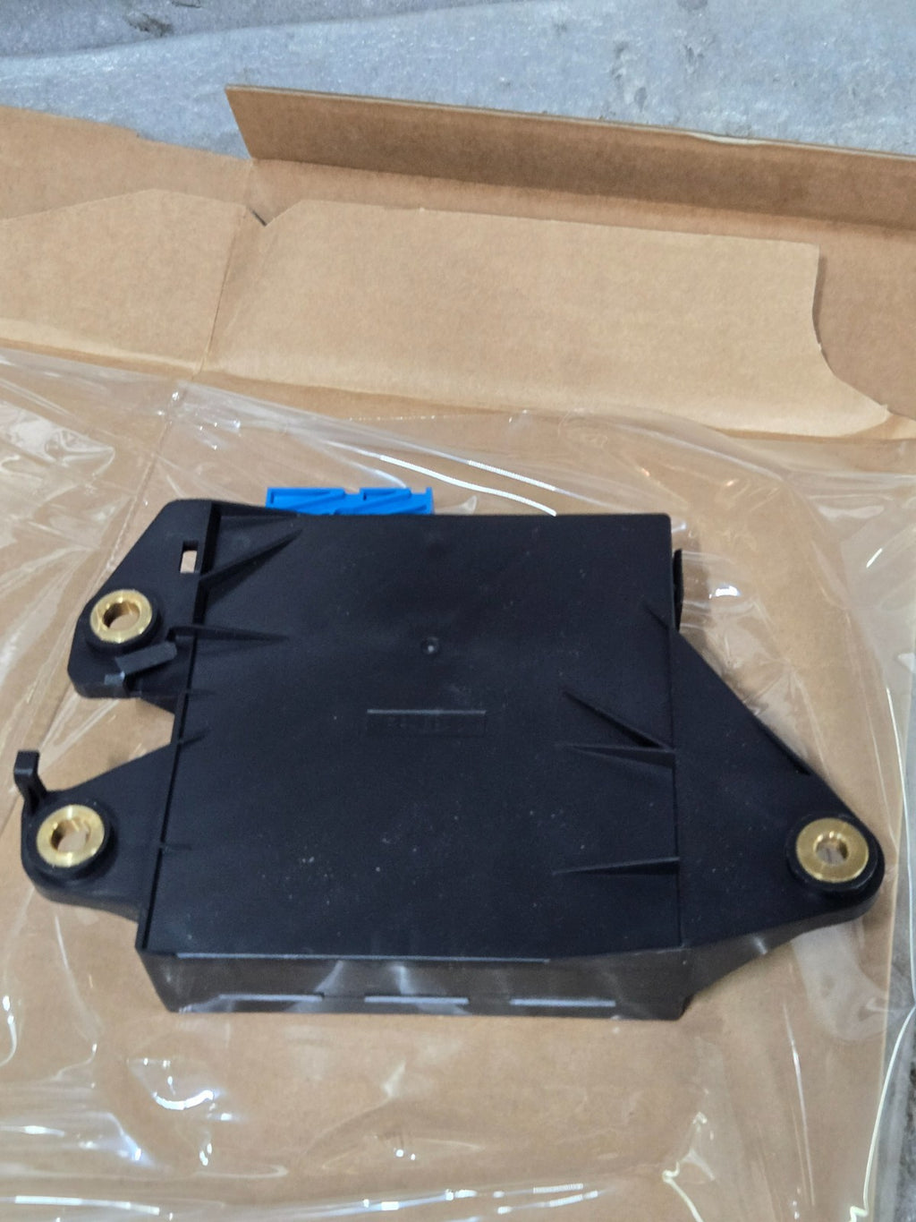 Maserati Ghibli ECM - Electronic Control Module Suspension Unit 670103581 OEM