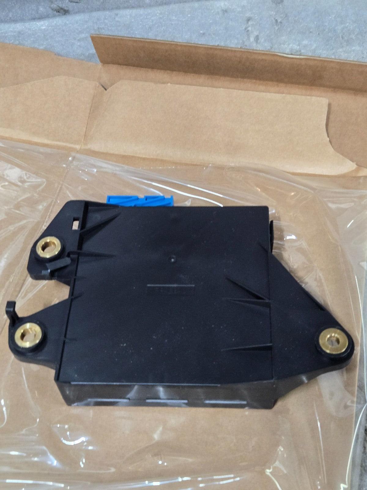 Maserati Ghibli ECM - Electronic Control Module Suspension Unit 670103581 OEM
