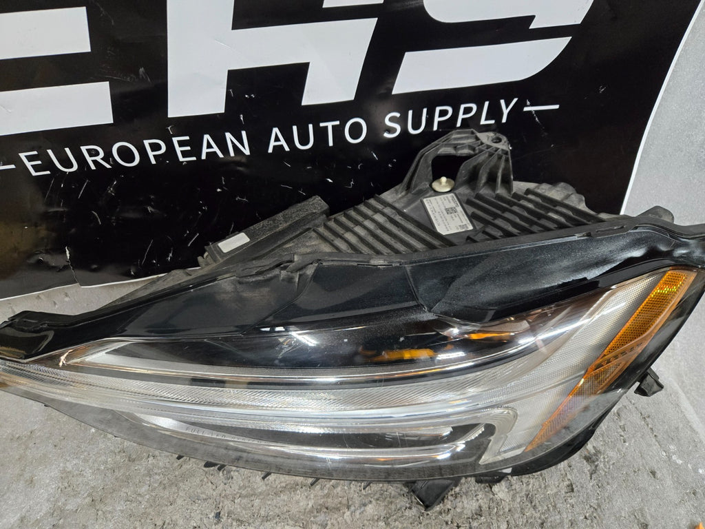 2018-2022 Volvo XC60 Left Driver Side FULL LED Headlight OEM 32228490 COMPLETE!!