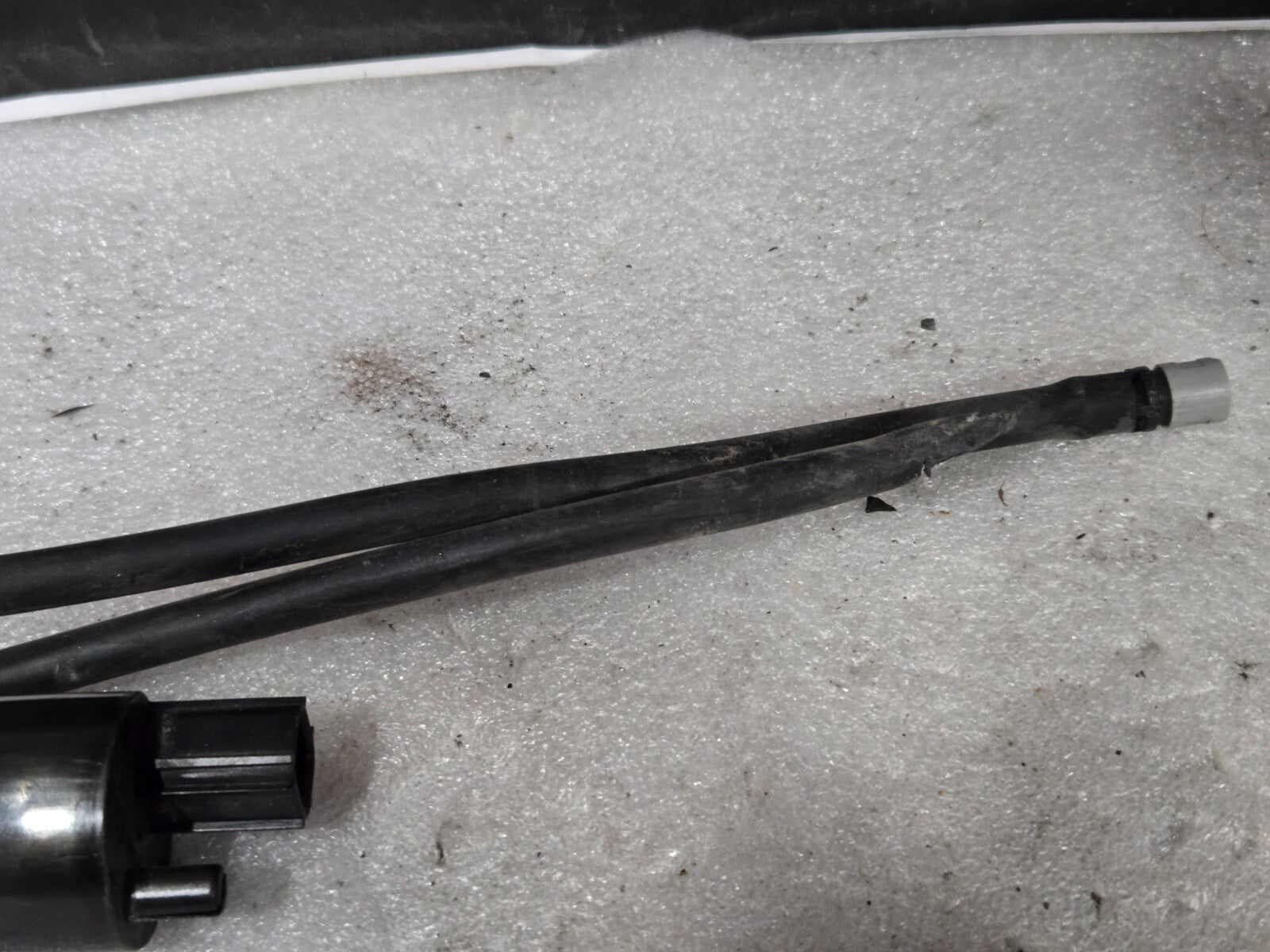 Jaguar E-Pace R X540 Windscreen Washer Tank Pump 1042518001 OEM