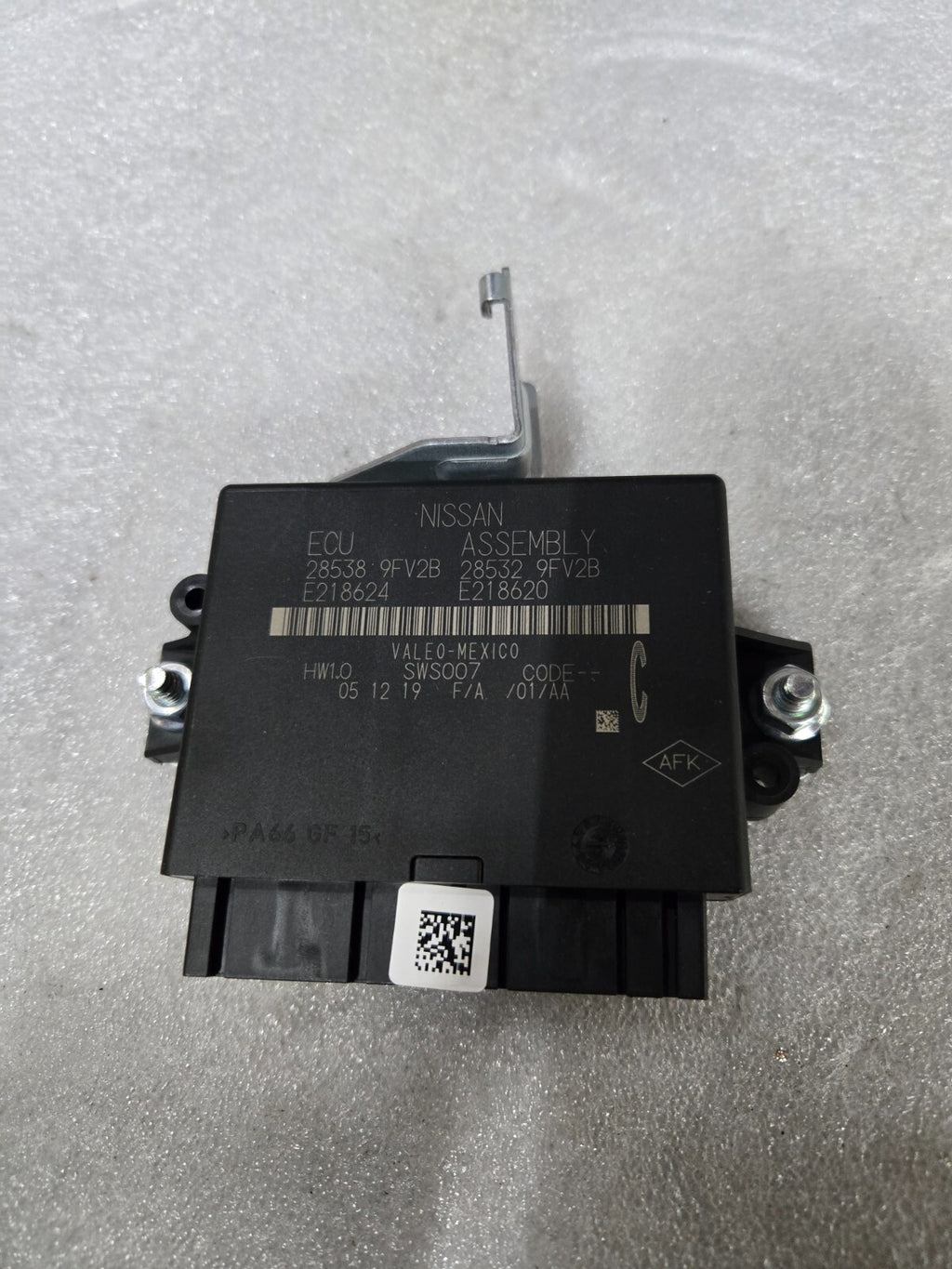 2017 - 2020 NISSAN TITAN DRIVER PARK ASSIST CONTROL MODULE UNIT OEM 285389FV2B