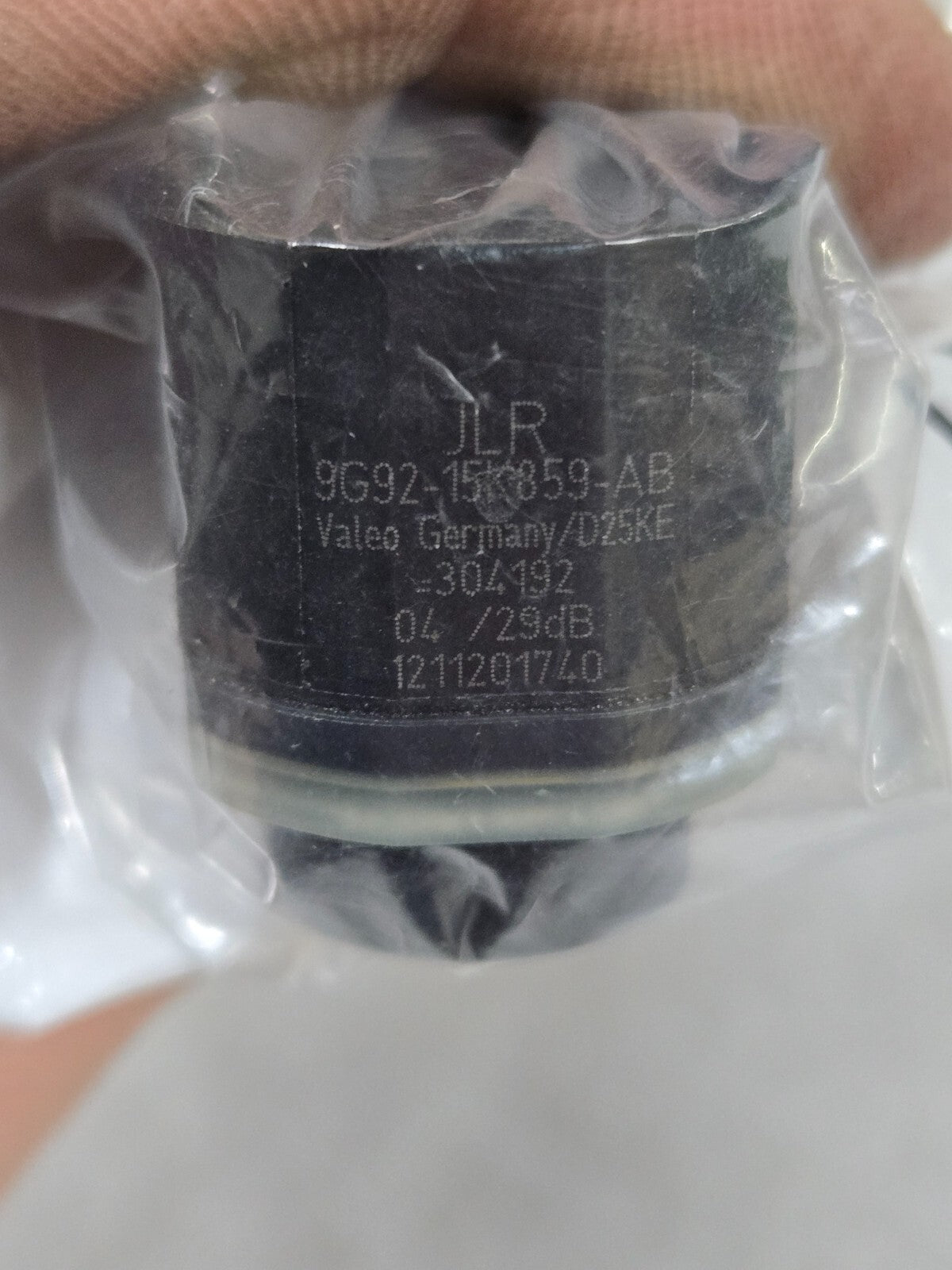 Genuine Jaguar Sensor JDE28658 NEW OEM 9G92-15K859-AB