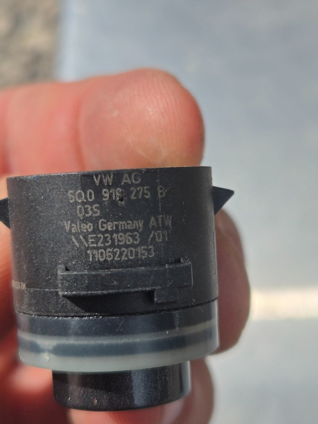 AUDI VW VOLKSWAGEN PARK SENSOR VALEO 5Q0919275B USED OEM BLACK