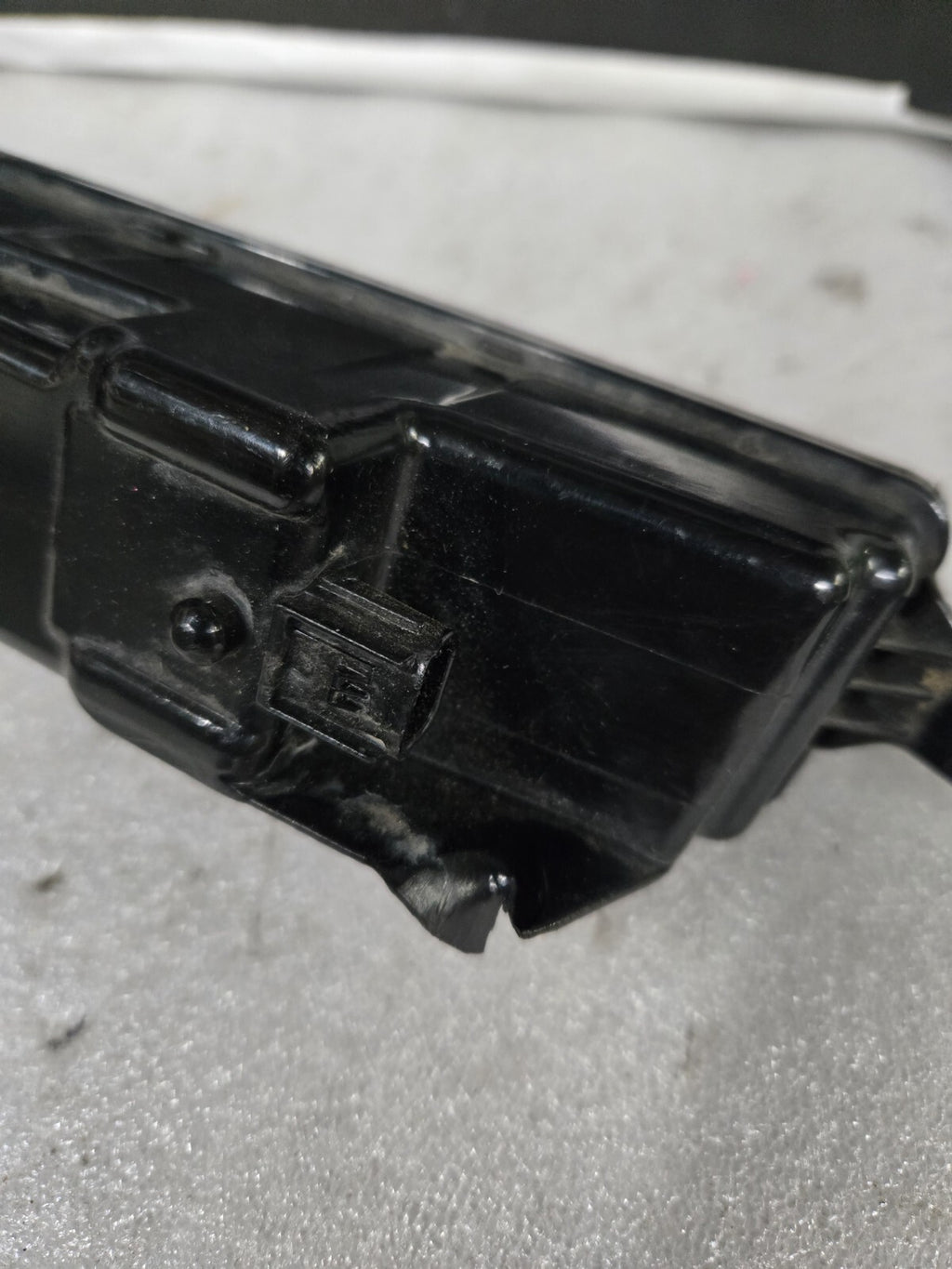 2016-2017 Honda Accord Hybrid Front Right RH Fog Light Lamp 33900-T2A-A21 OEM