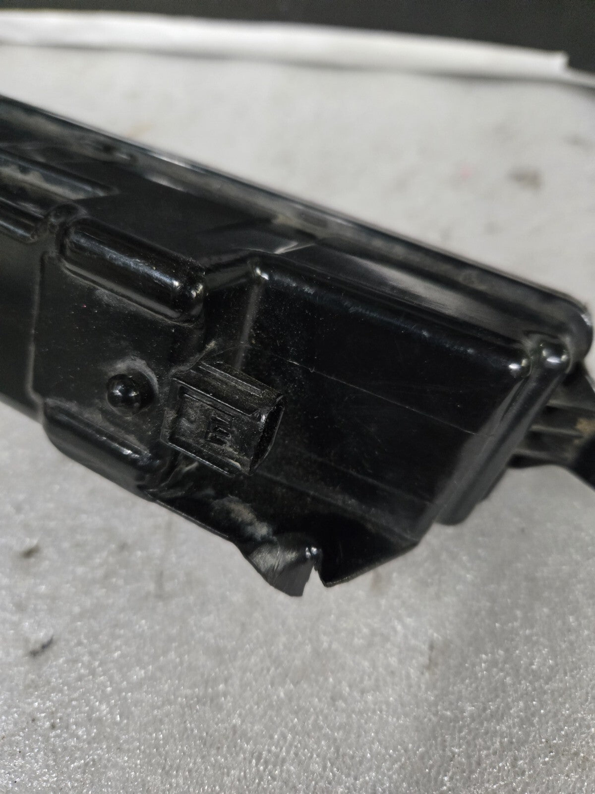 2016-2017 Honda Accord Hybrid Front Right RH Fog Light Lamp 33900-T2A-A21 OEM