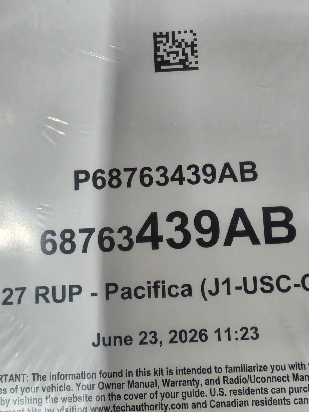 2027 Chrysler Pacifica Owner Handbook OEM NEW P68763439AB