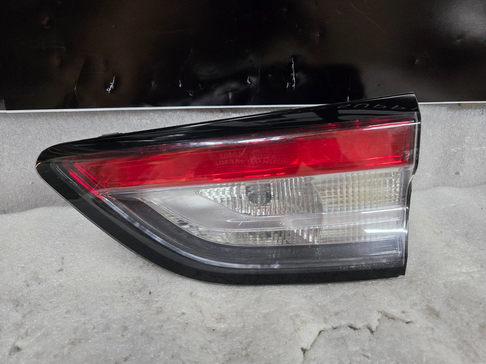 2019-2021 FORD ESCAPE REAR Right Passenger TAIL LIGHT LAMP OEM LJ6B-13A602-AL