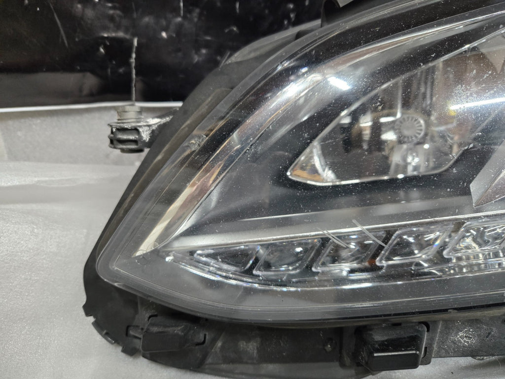 2014 2015 2016 Mercedes Sedan E350 Left LH Driver Headlight Static LED OEM