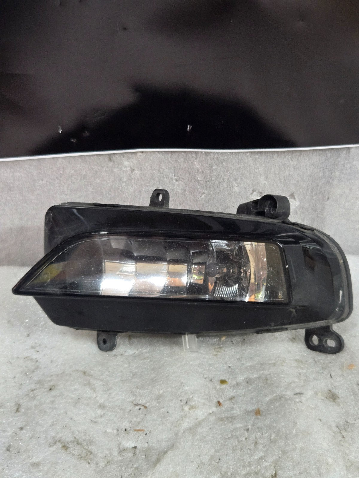 2009-2016 Audi  S4 LEFT DRIVER LH SIDE Fog Light Assembly 8K0941699C OEM