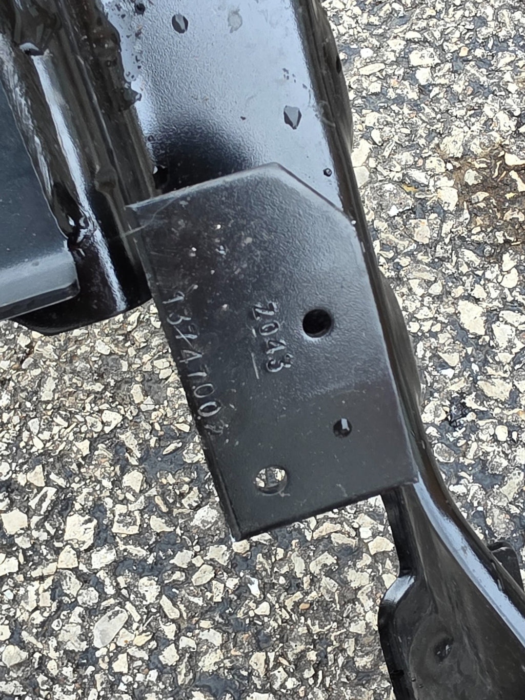 2019-2025 BMW X7 G07 FRONT BUMPER RIGHT REINFORCEMENT MOUNT BRACKET 13747801 OEM