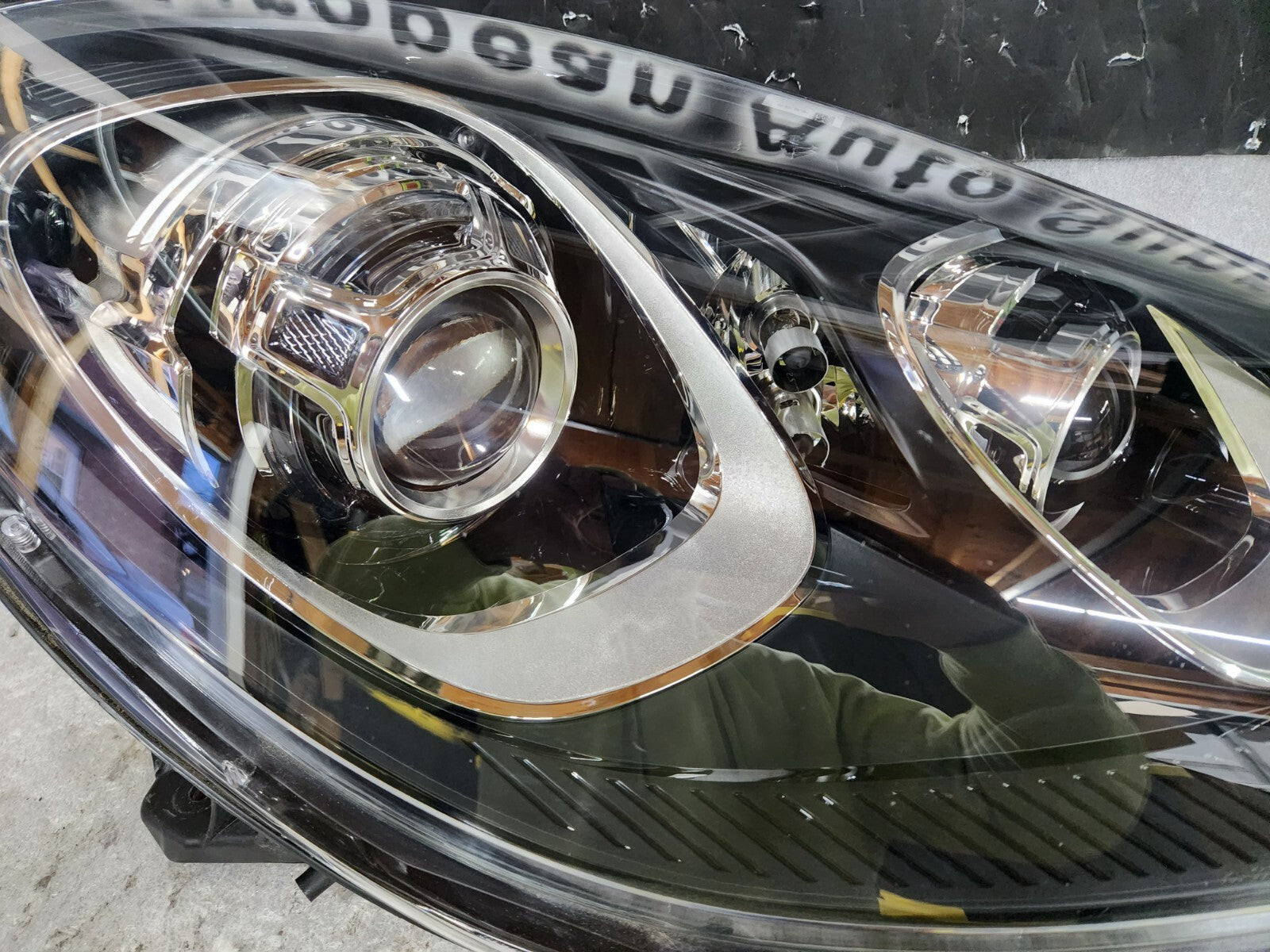 2015 2016 2017 PORSCHE MACAN HEADLIGHT XENON HID RIGHT PASSENGER 95B941032CS OEM