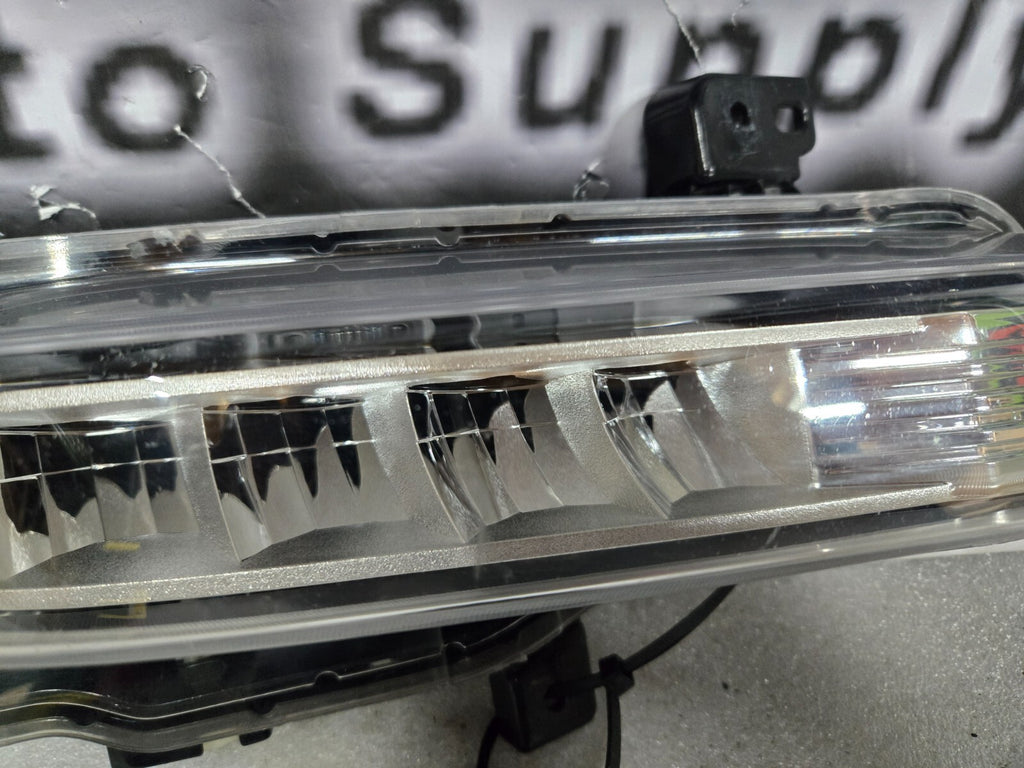 2020-2023 Ford Explorer RH Front Right Passenger LED Fog Light Fog Lamp OEM