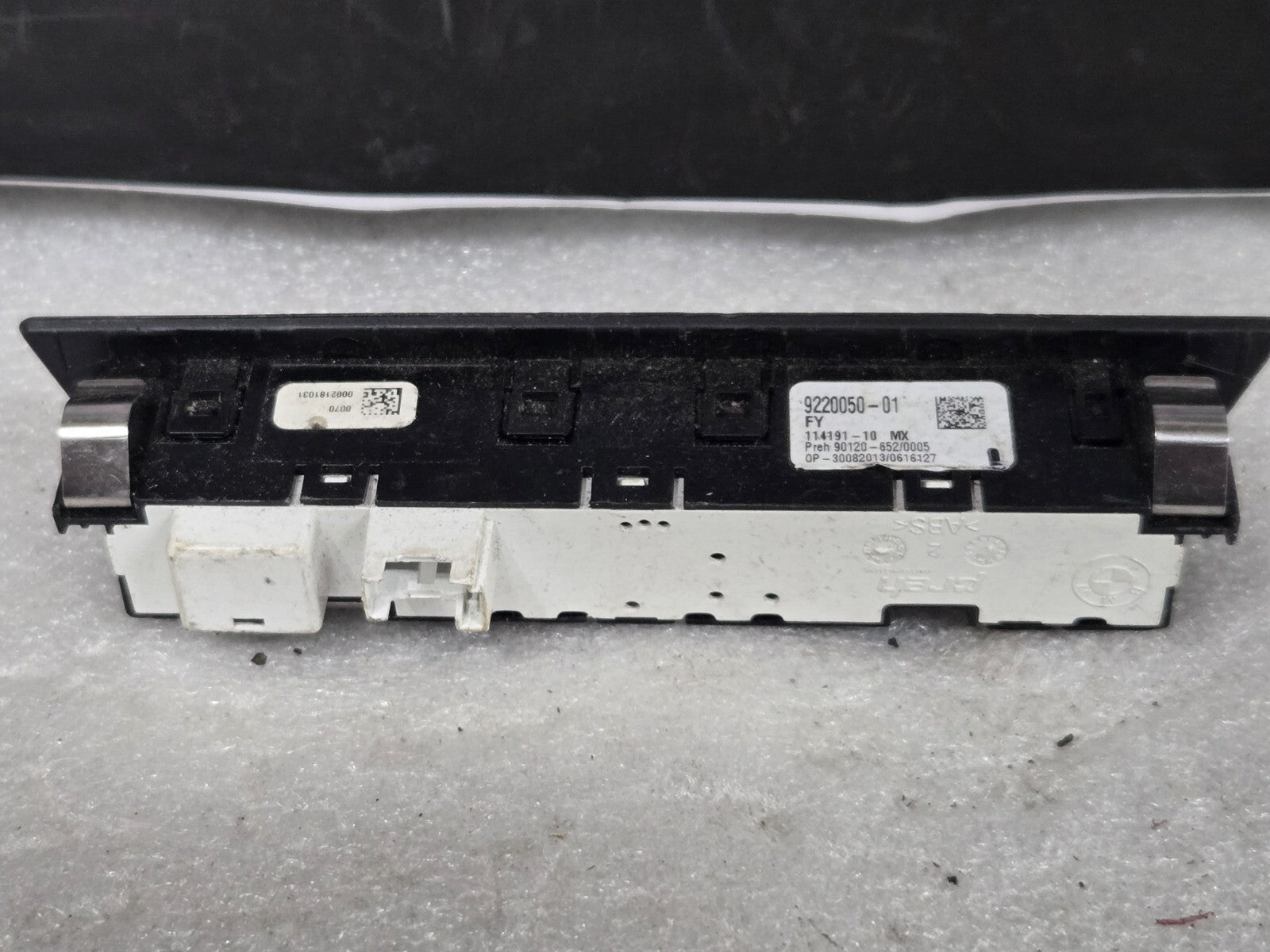 2012-2019 BMW 640I HEADS UP DISPLAY HUD CONTROL SWITCH PANEL BLACK 9220050 OEM