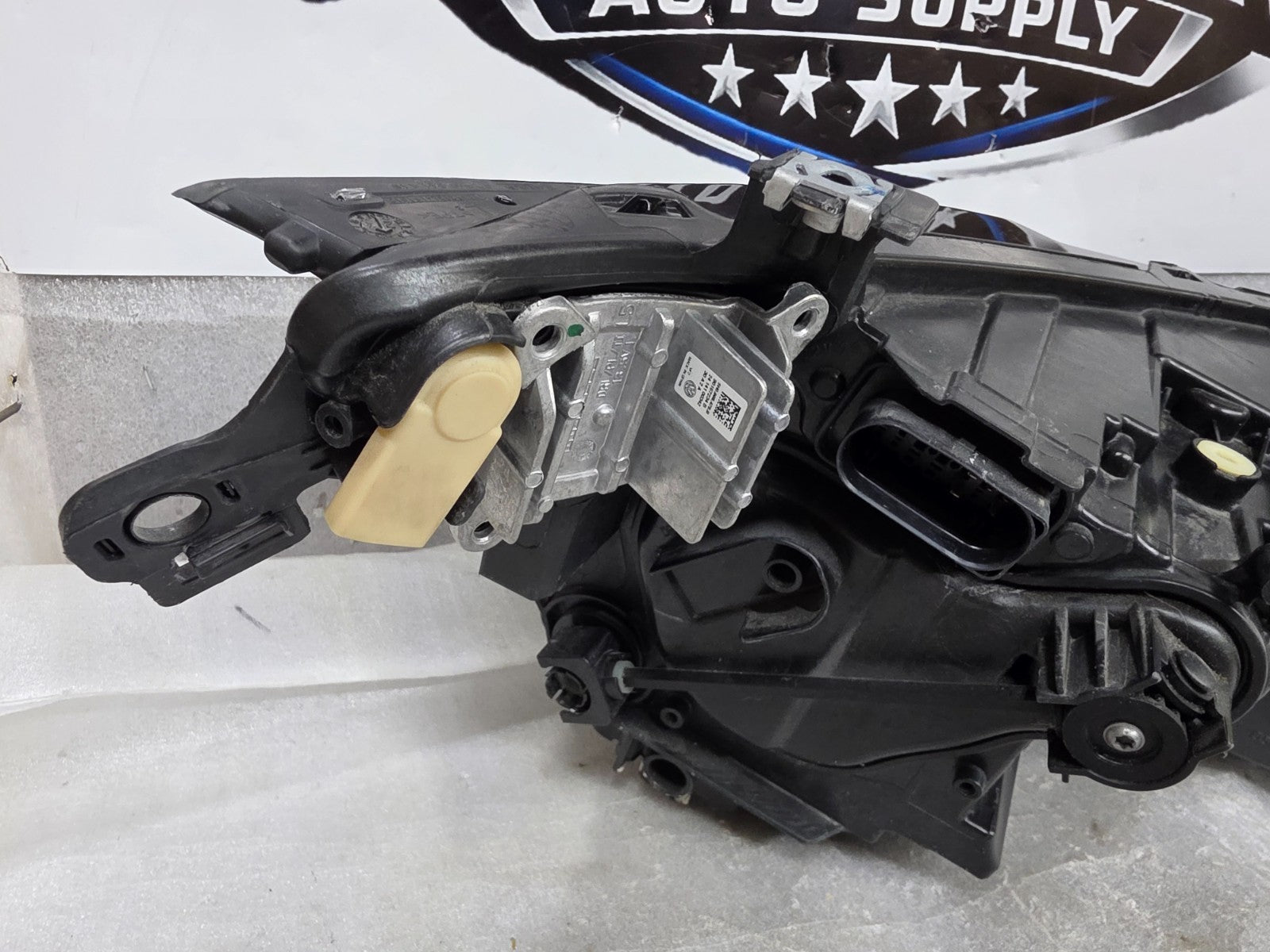 2022-2025 Volkswagen Golf R MK8 Left LH Driver LED Headlight OEM 5H0941059G