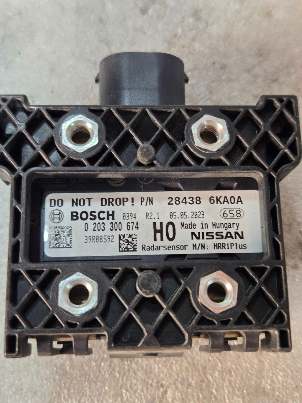 2017-2020 Nissan Pathfinder Cruise Distance Radar Sensor Mod 28438-6KA0A OEM H0