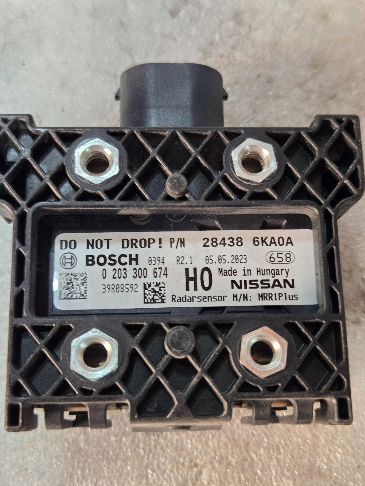 2017-2020 Nissan Pathfinder Cruise Distance Radar Sensor Mod 28438-6KA0A OEM H0