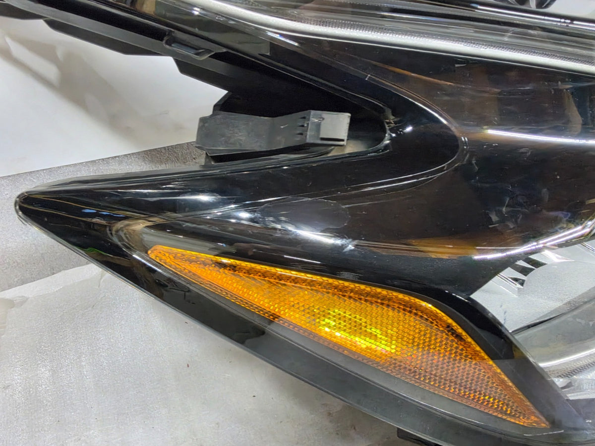 2019 2020 2021 Nissan Murano LED Headlight RH Right Passenger OEM 26010-9UF0D