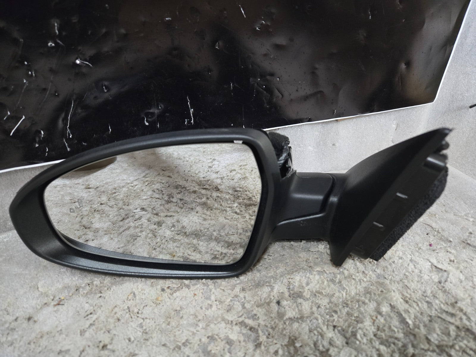 2022 - 2024 Kia Forte Left LH Driver Side Door Mirror OEM 87610M7091 *NO COVER