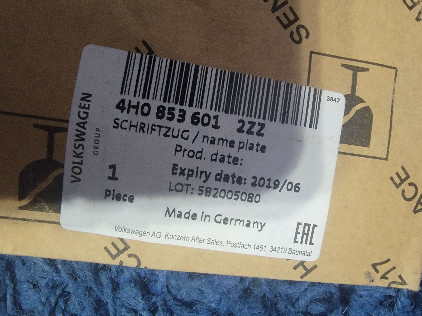 Genuine 2018 Audi A6 A8 S6 RS7 Fender Emblem 4H0-853-601-2ZZ OEM NEW!
