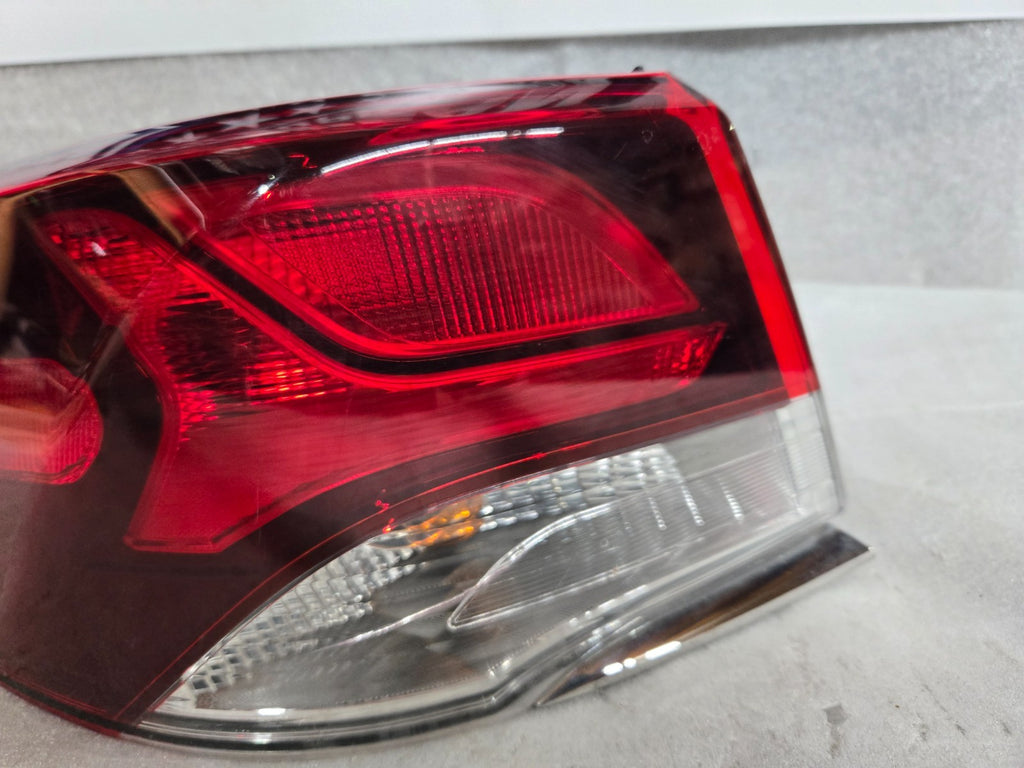 2018 2019 Hyundai Sonata Drivers Left Side Rear Tail Light Lamp OEM 92401-C2