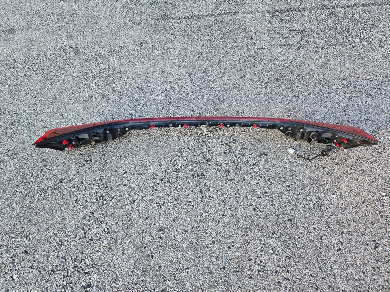 2019-2022 Lexus UX200 UX250H Tailgate Liftgate Back Center LED Taillight Bar OEM