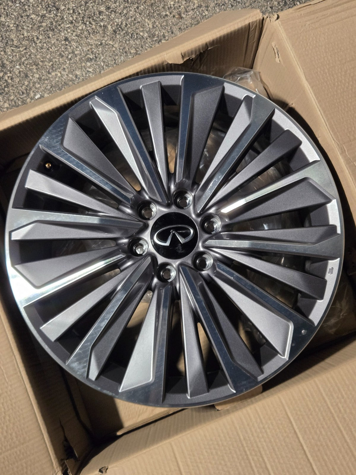 Infiniti QX80 4030S-IP228B IP 22X8 BLACK MONOGRAM WHEEL RIM OEM